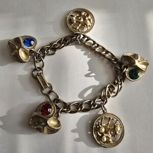 Vintage charm bracelet heart tree gold tone multicolored rhinestones chunky